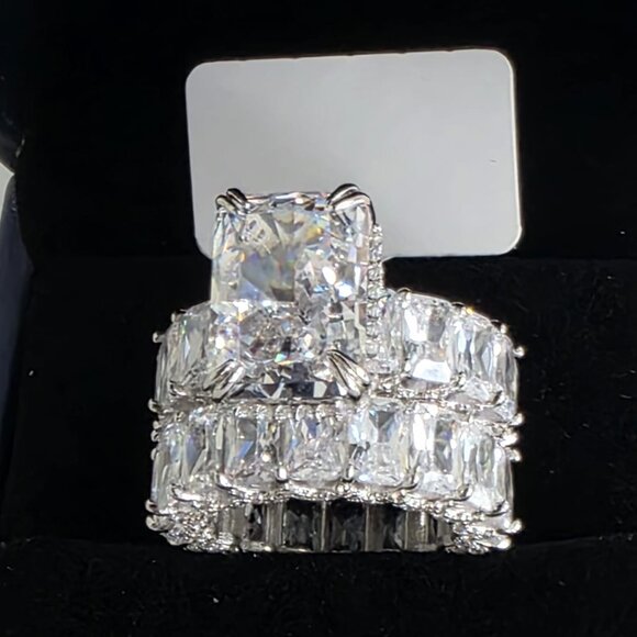 RADIANT CUT RING SET! ๐๐๐ - Picture 3 of 10